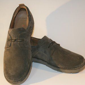 Clarks Un Ava Khaki Suede Slip-On Size 10W NIB